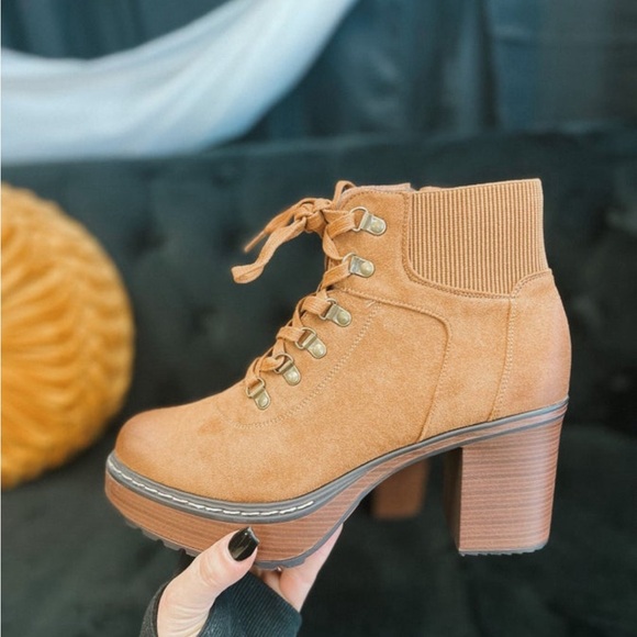 Pierre Dumas Shoes - Pierre Dumas Susan Boots